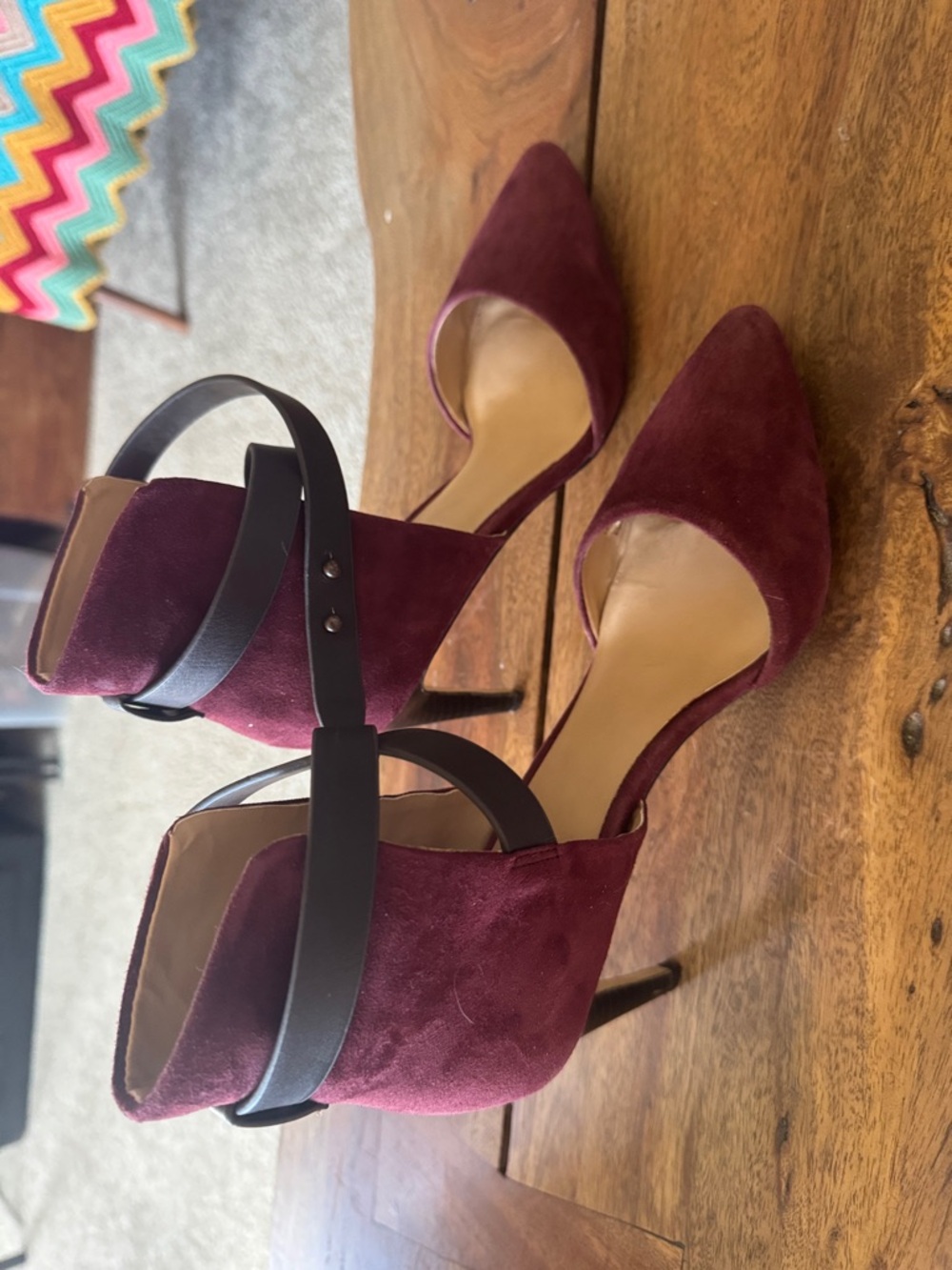 Joes jeans maroon suede heels